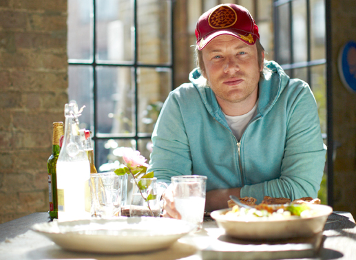 Jamie Oliver kocht in nur 30 Minuten. Bild: Sender